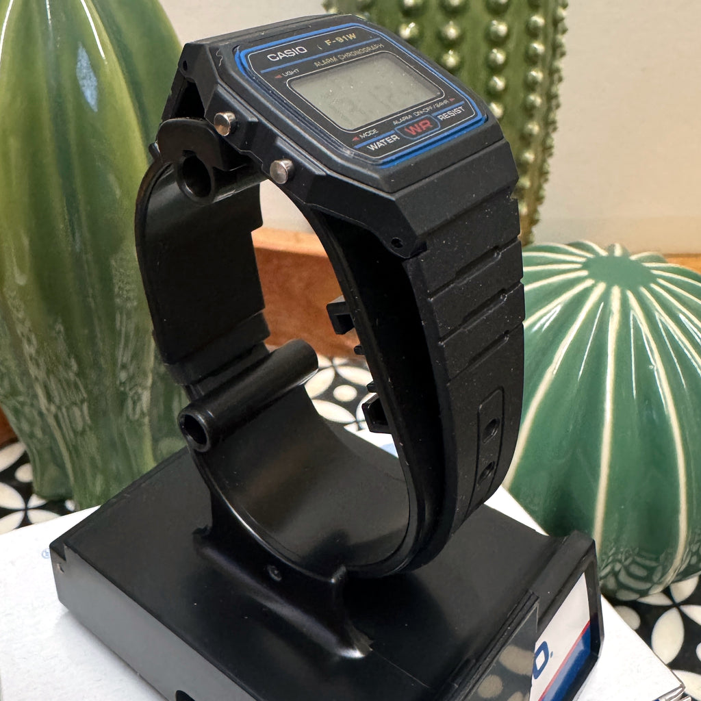 CASIO F91W-1 Men's Classic Resin Strap Sport Wristwatch